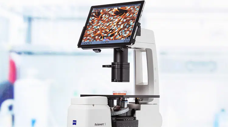 Das All-in-One Cell Imaging System Axiovert 5 | Foto: ZEISS