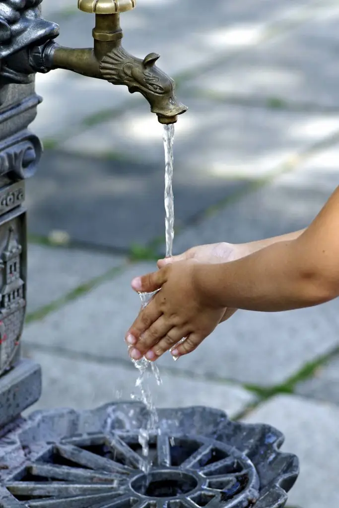 Wasser Rohr Hände | Foto: Henryk Niestrój, Pixabay 